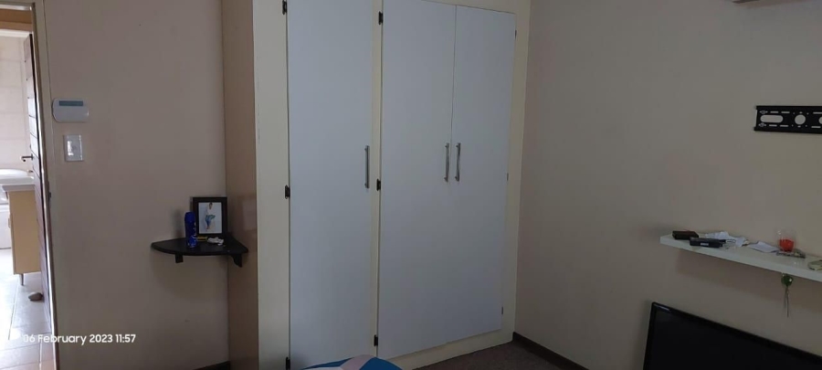 2 Bedroom Property for Sale in Geelhoutpark North West